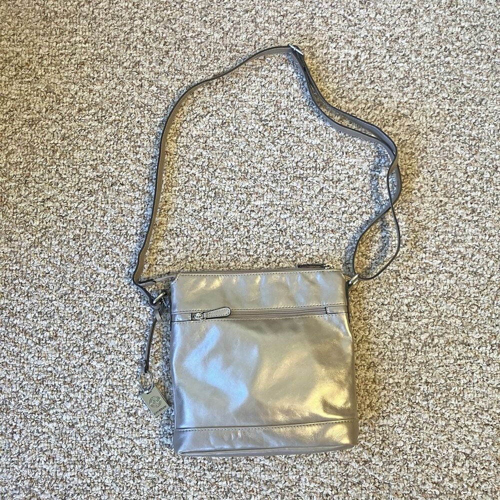 Giani Bernini Silver Leather Crossbody Bag Classic Zip Adjustable Strap Keychain